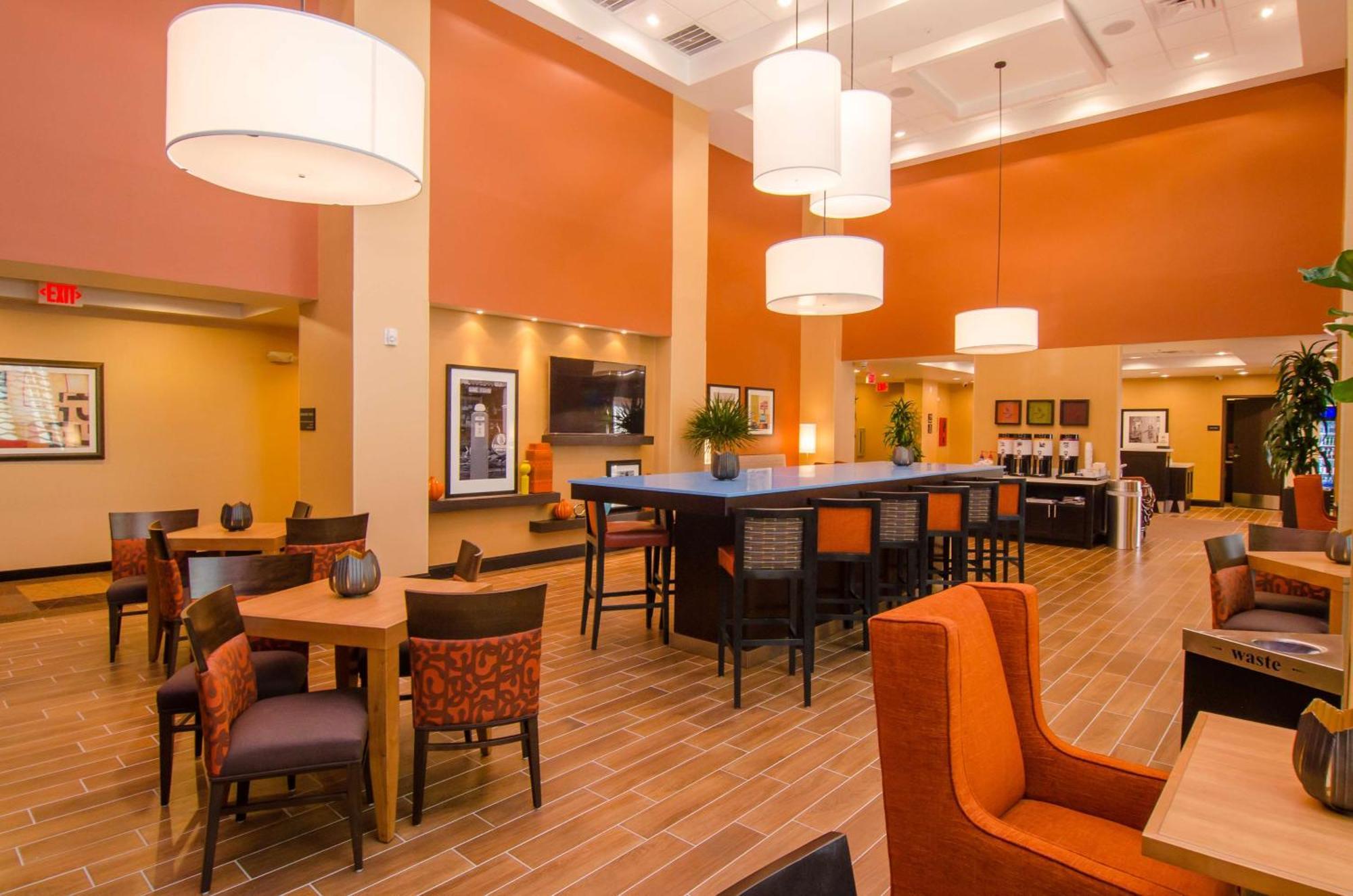 Hampton Inn & Suites Huntsville Esterno foto